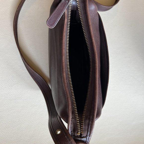 Vintage Coach Crossbody Bag 9136 - Picture 8 of 8